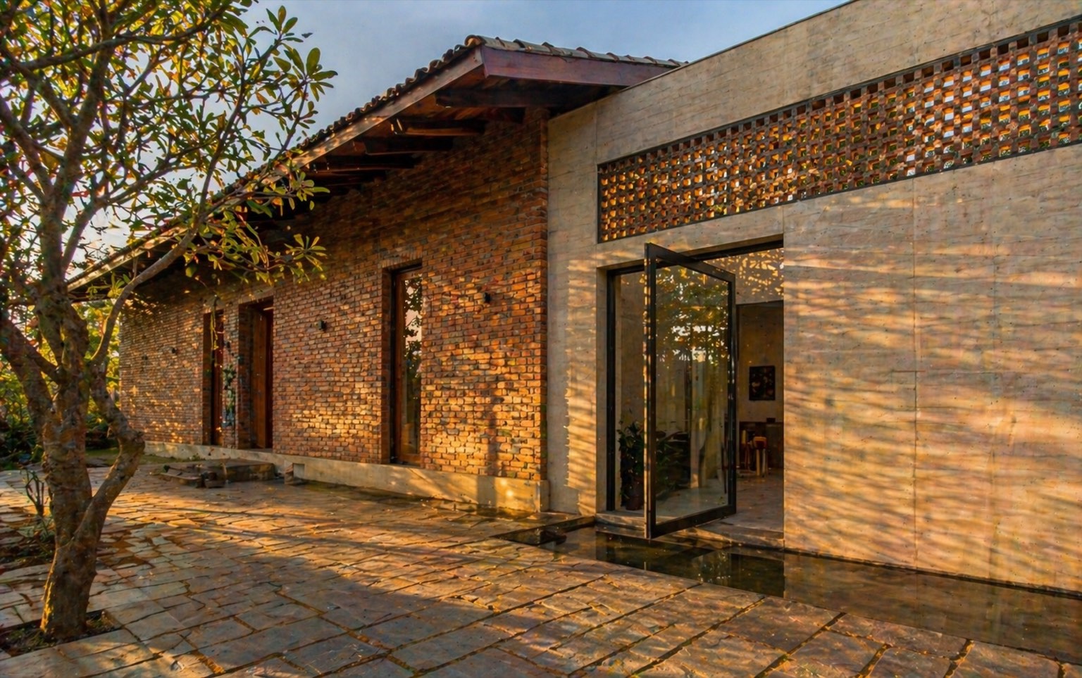 Modern vs Traditional Indian House Architecture